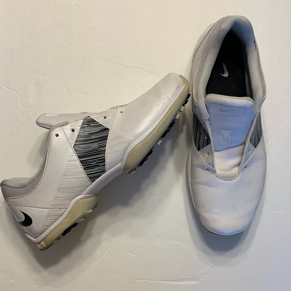 Nike golf shoes. Size 8W